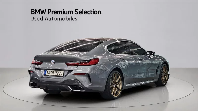 BMW 8-Series