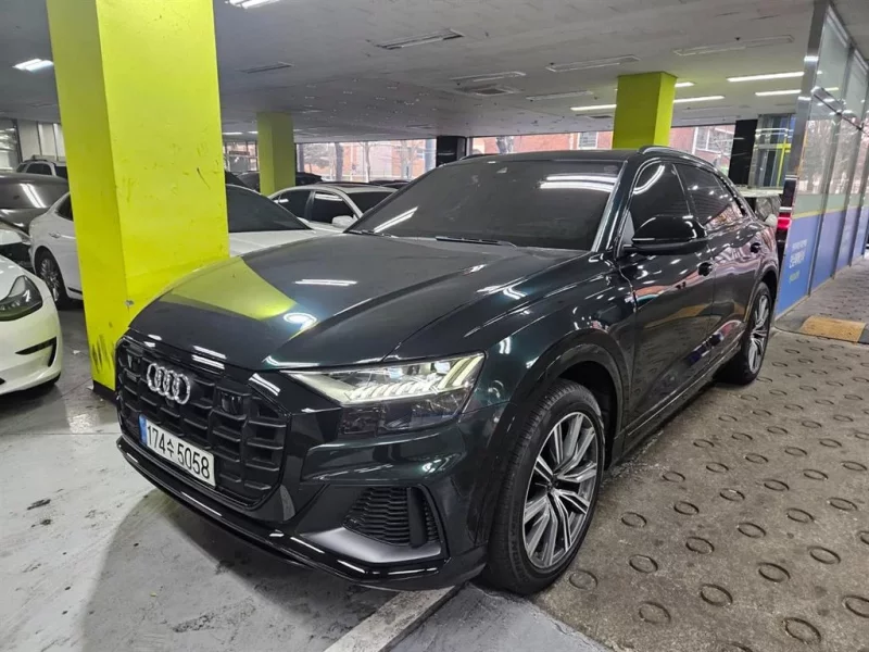 Audi Q8