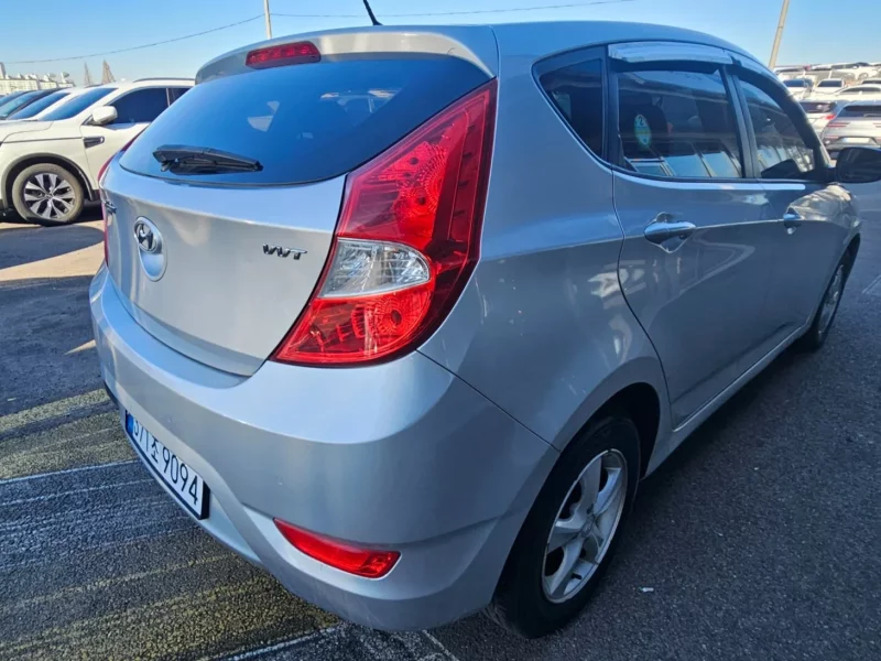 Hyundai Accent