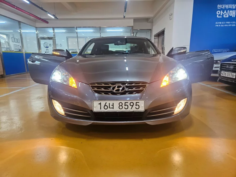 Hyundai Genesis