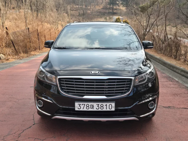 Kia Carnival
