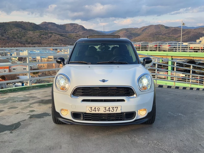MINI Paceman