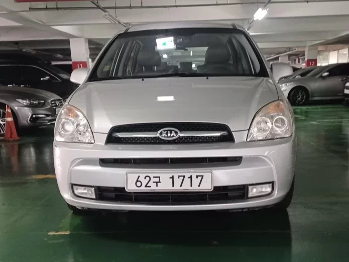 Kia Carens