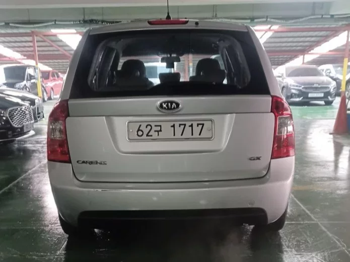 Kia Carens