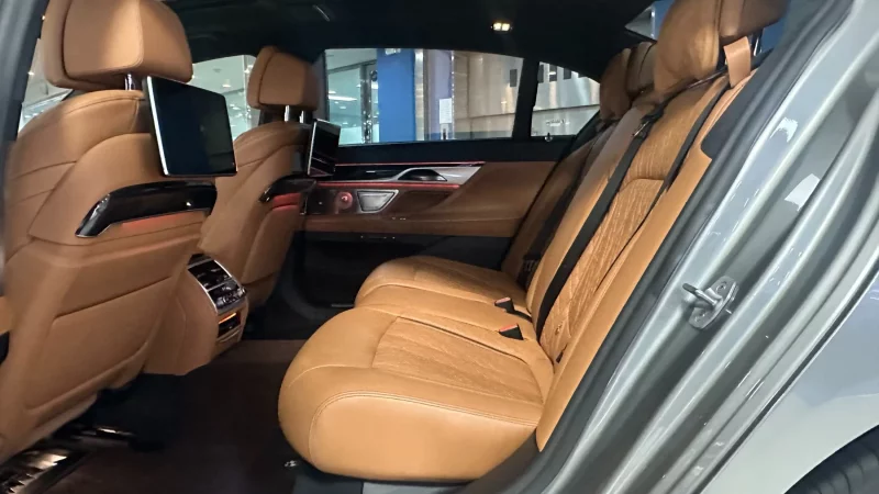 BMW 7-Series