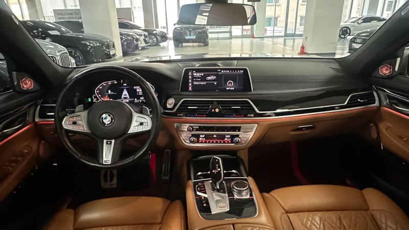BMW 7-Series