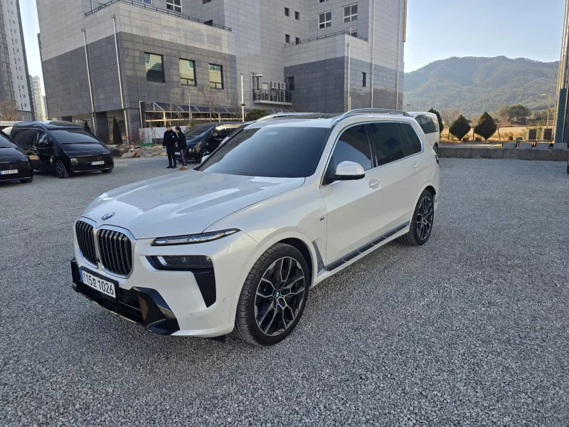BMW X7