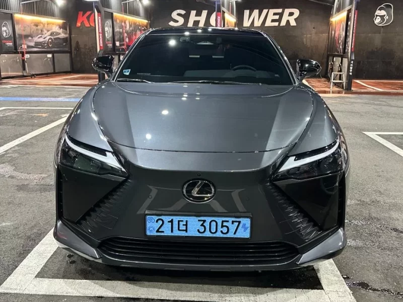 Lexus RZ