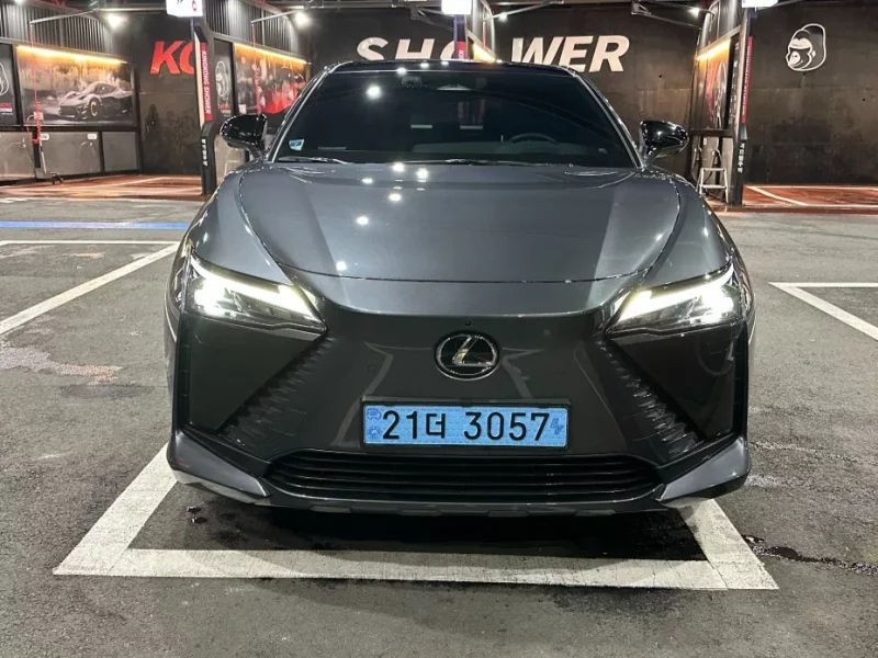 Lexus RZ