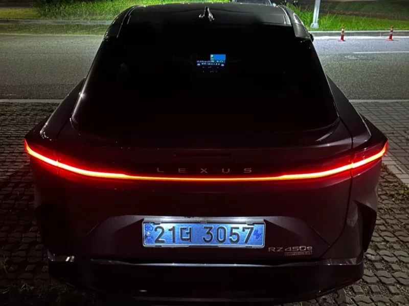 Lexus RZ