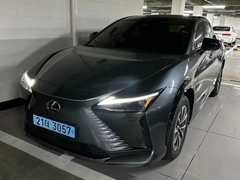 Lexus RZ