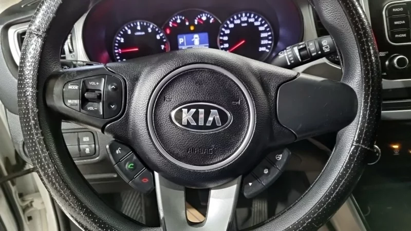Kia Carens