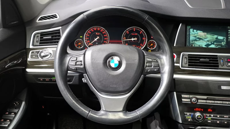 BMW 5-Series Gran Turismo