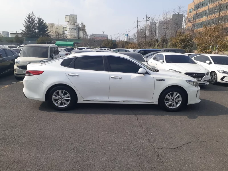 Kia K5