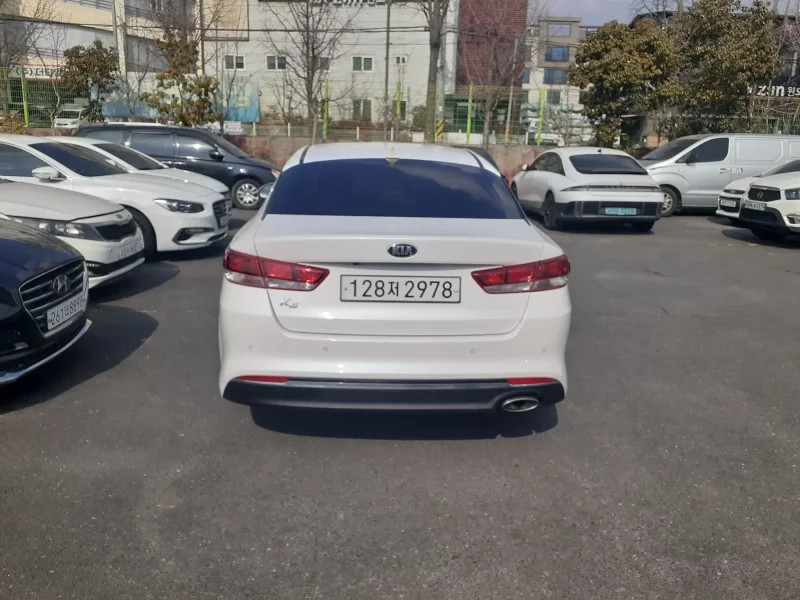 Kia K5