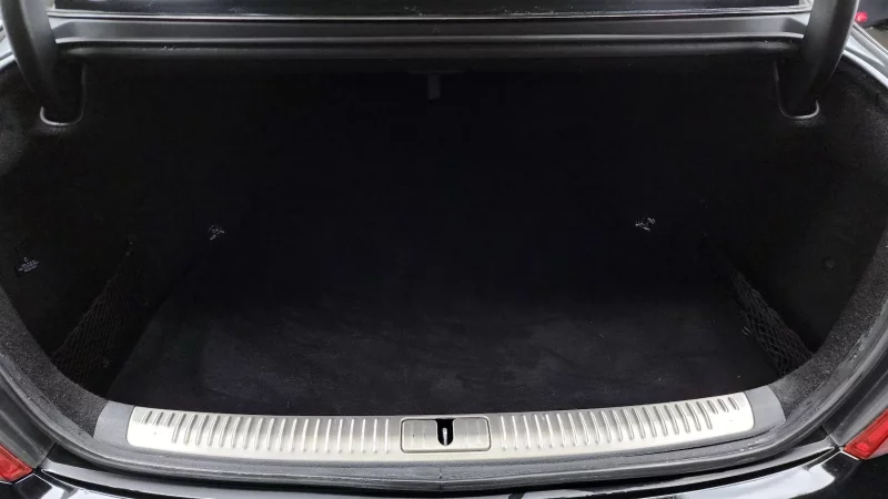 Genesis EQ900