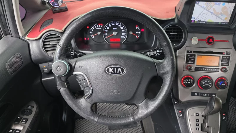 Kia Carens