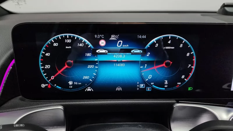 Mercedes-Benz GLB-Class