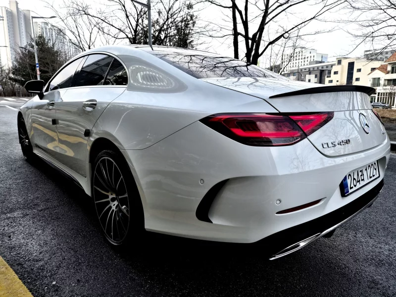 Mercedes-Benz CLS-Class