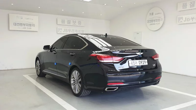Hyundai Genesis