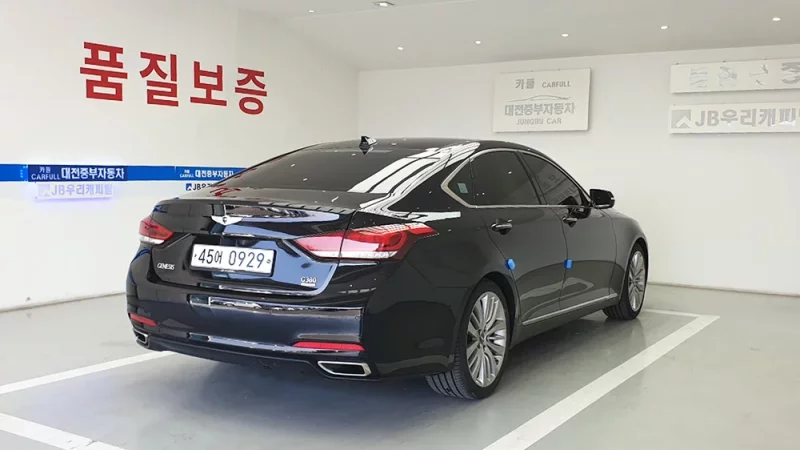 Hyundai Genesis