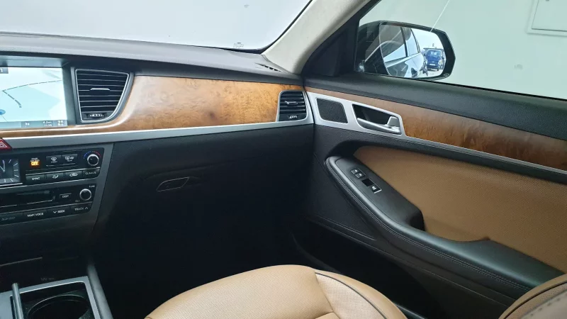 Hyundai Genesis