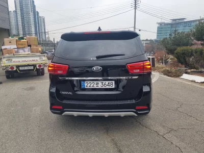 Kia Carnival