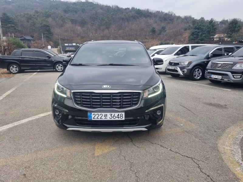 Kia Carnival