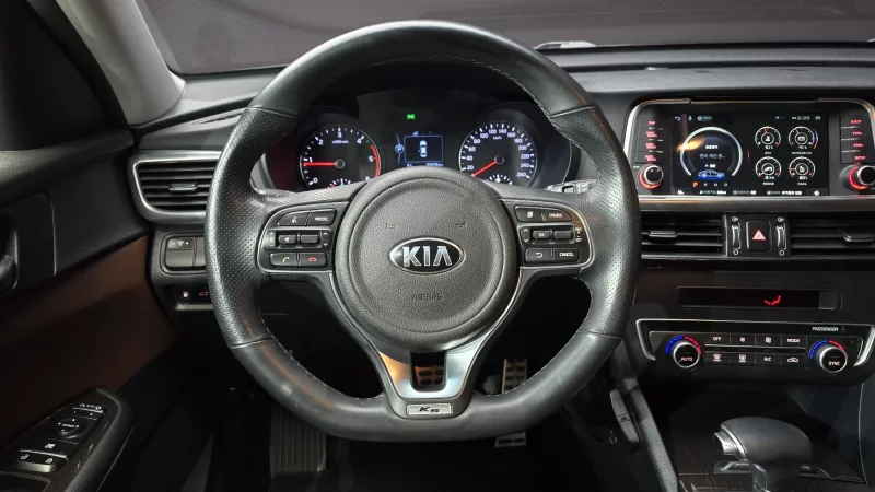 Kia K5