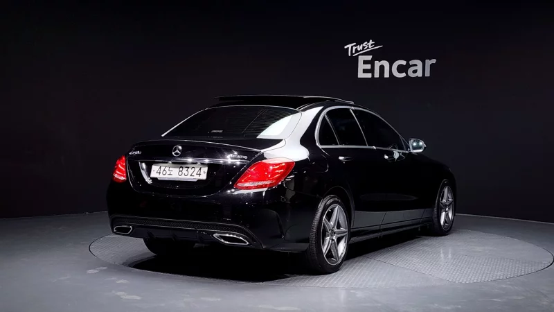 Mercedes-Benz C-Class