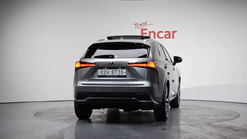 Lexus NX300h