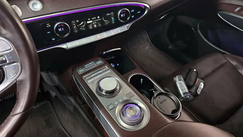 Genesis GV70