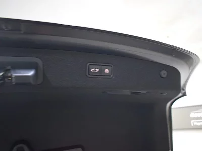 Genesis EQ900