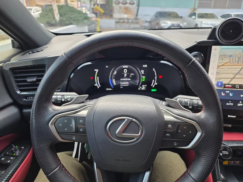 Lexus NX450h+
