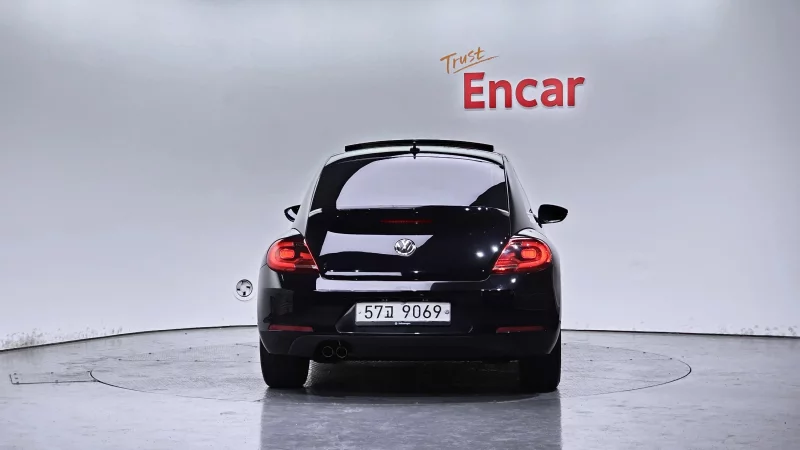 Volkswagen BEETLE