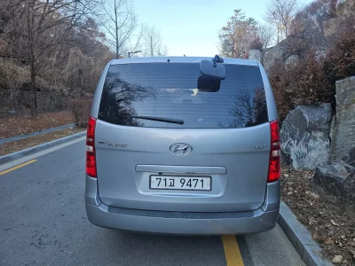 Hyundai Starex