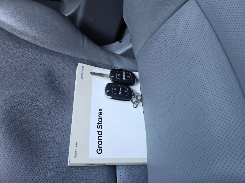 Hyundai Grand Starex