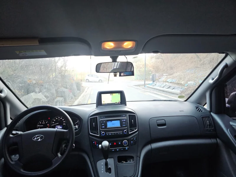 Hyundai Grand Starex
