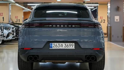 Porsche CAYENNE