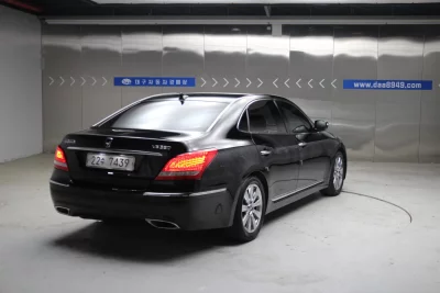 Hyundai Equus