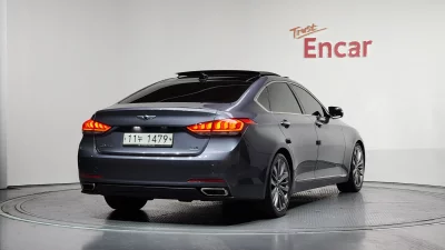 Hyundai Genesis