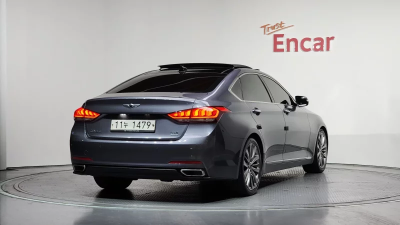 Hyundai Genesis