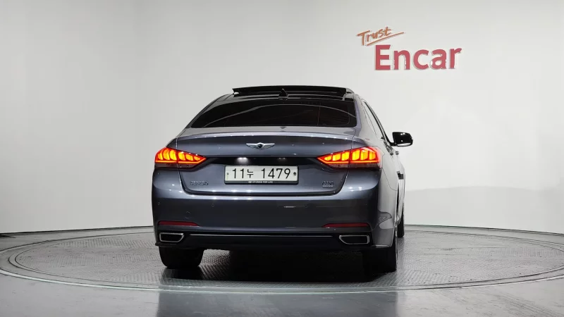 Hyundai Genesis