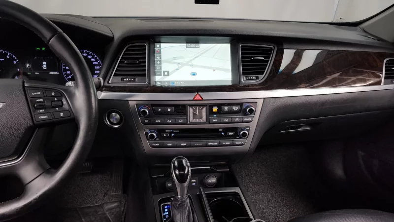 Hyundai Genesis