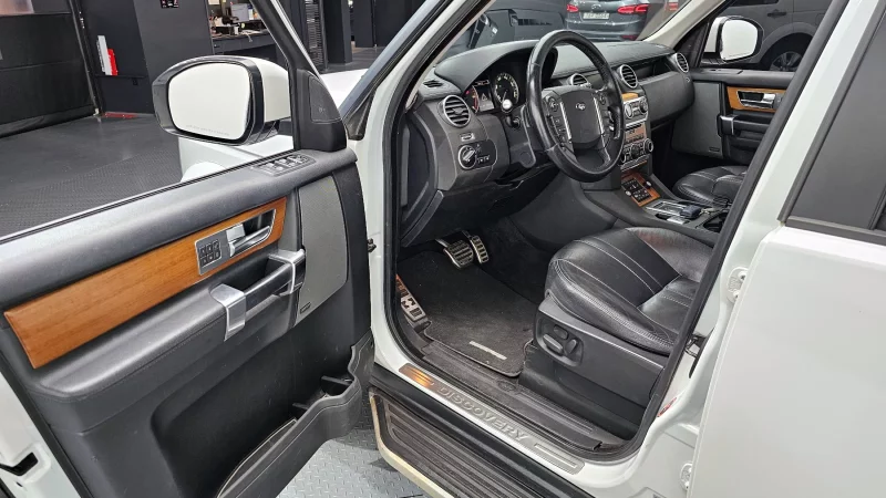 Land Rover DISCOVERY