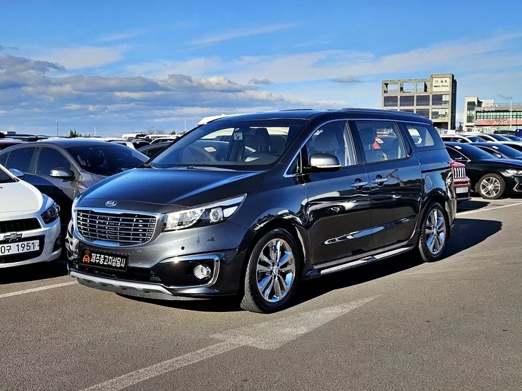 Kia Carnival