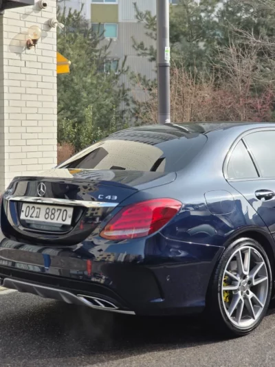 Mercedes-Benz C-Class