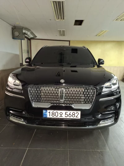 Lincoln AVIATOR