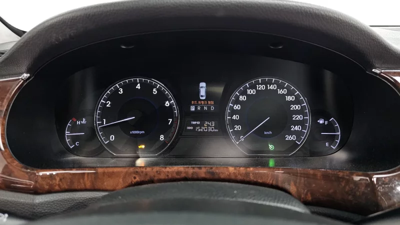 Hyundai Equus