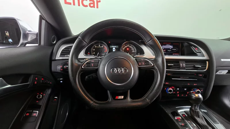 Audi S5